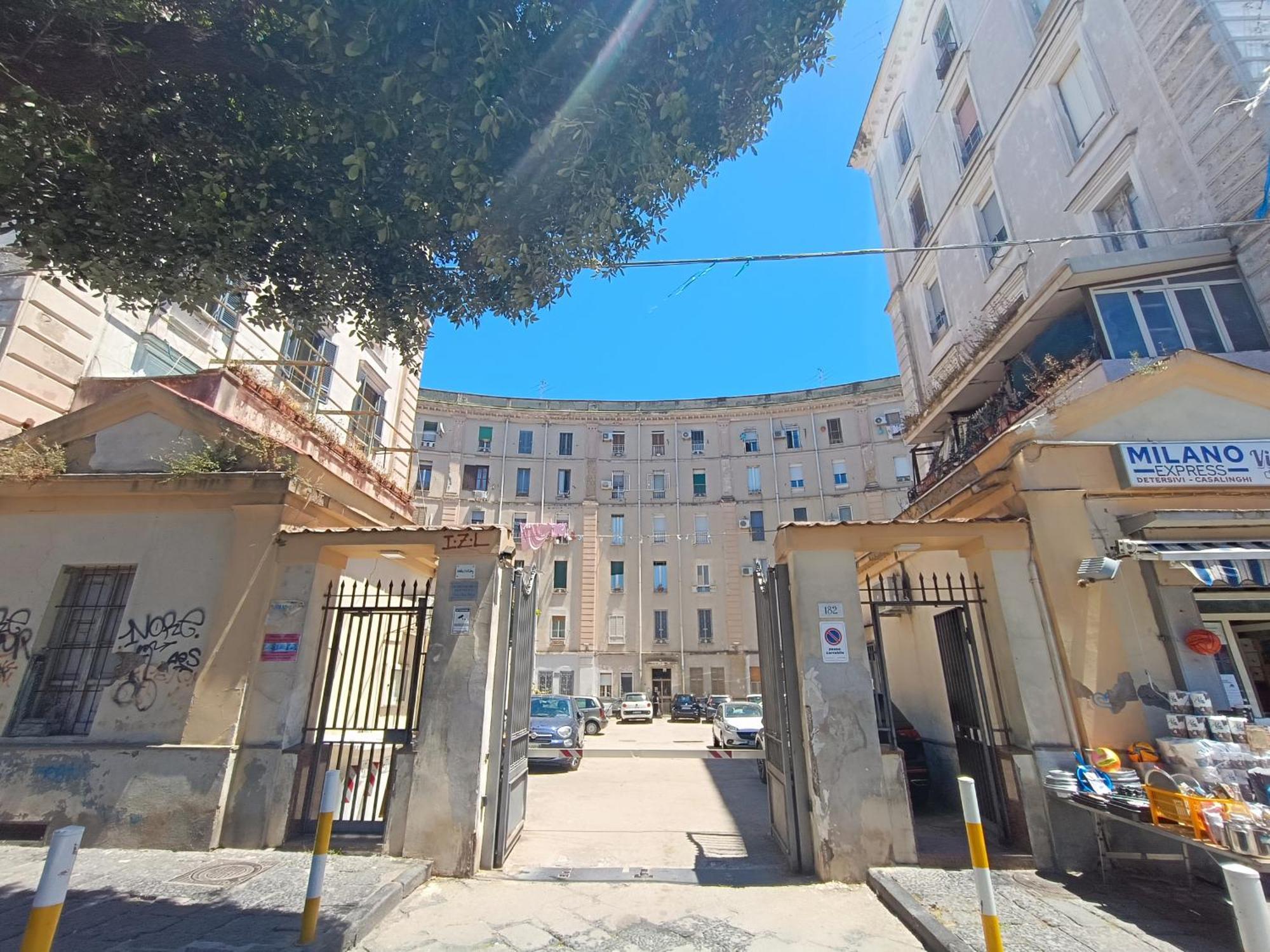 Bnb Etnuvio, Double Rooms In Naples Nápoles Exterior foto